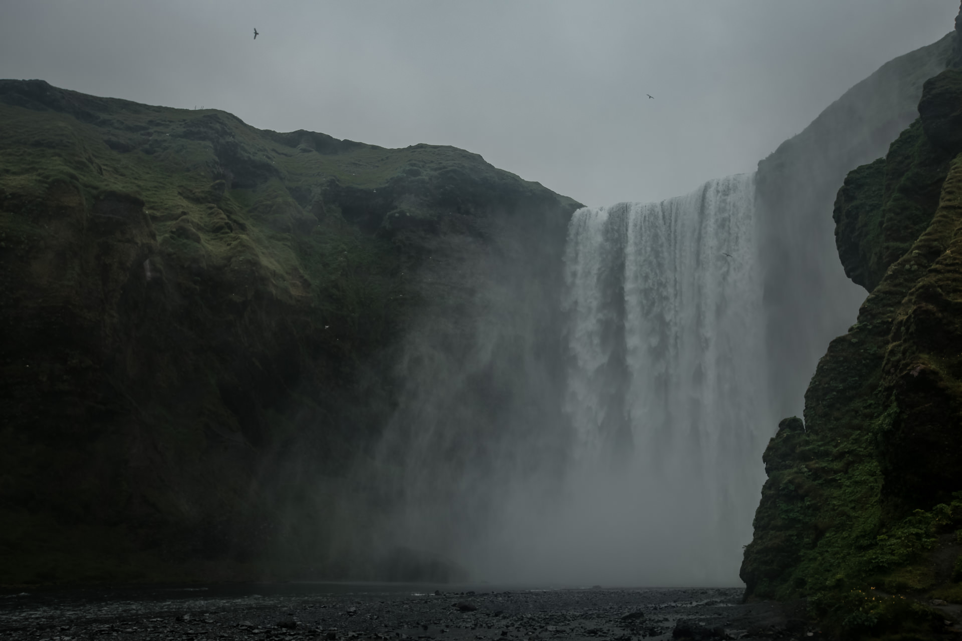 Wodospad na Islandii. Skogafoss